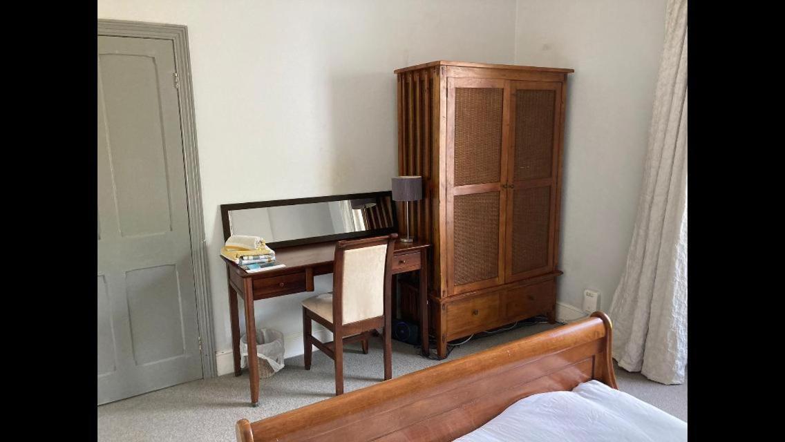 Central Truro! Large Double Room In Victorian Property Exterior foto